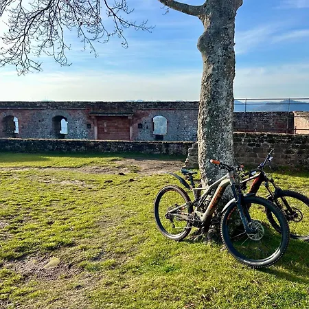 An Der Kapelle Annweiler am Trifels